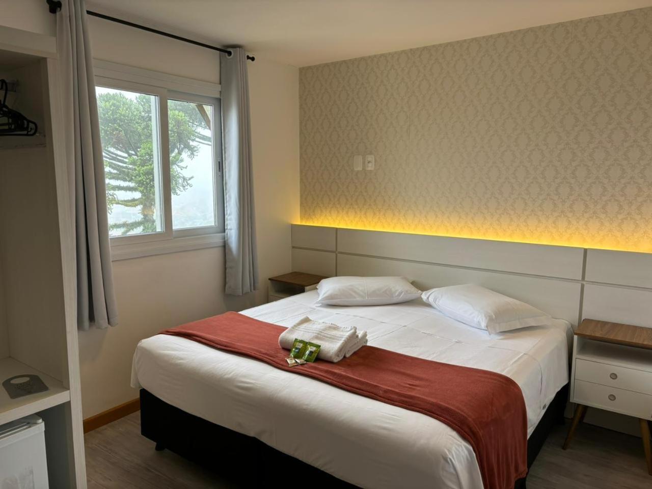 Hotel Golden Hills Канела Экстерьер фото