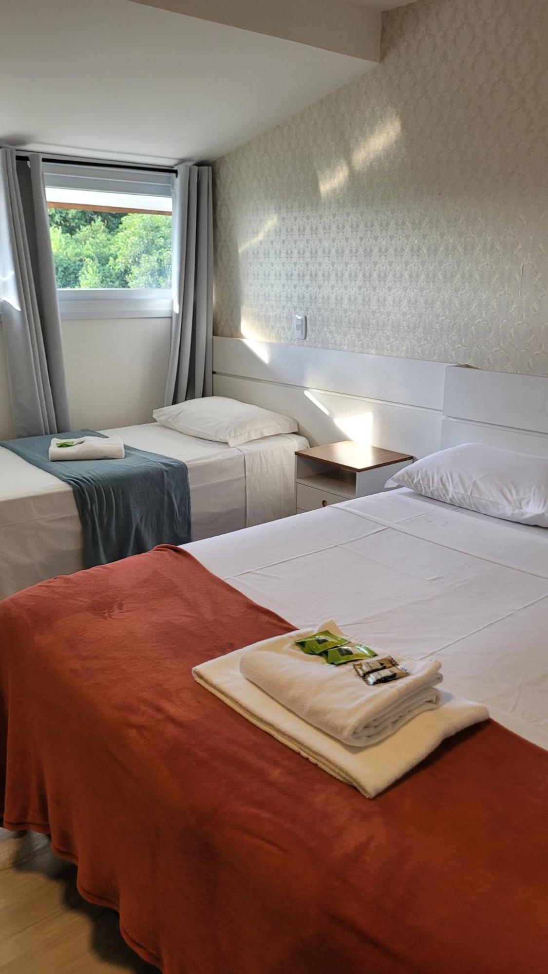 Hotel Golden Hills Канела Экстерьер фото