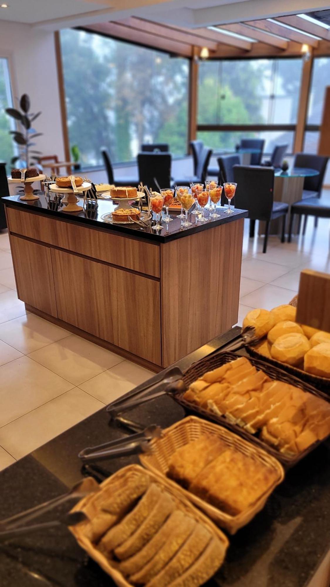 Hotel Golden Hills Канела Экстерьер фото