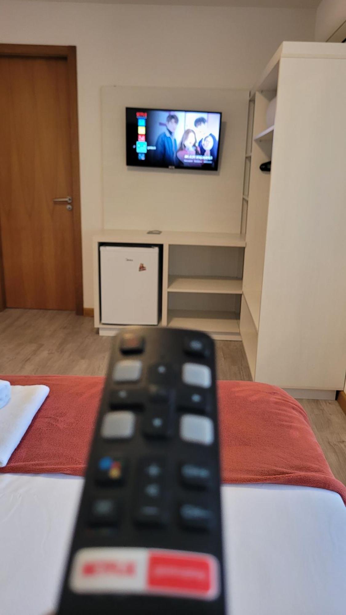 Hotel Golden Hills Канела Экстерьер фото