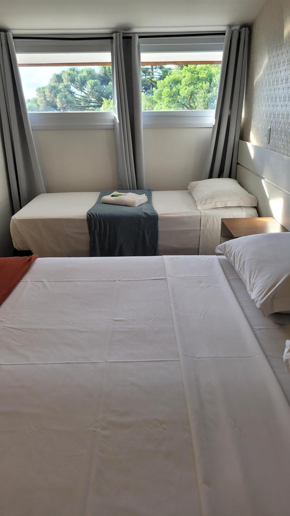 Hotel Golden Hills Канела Экстерьер фото