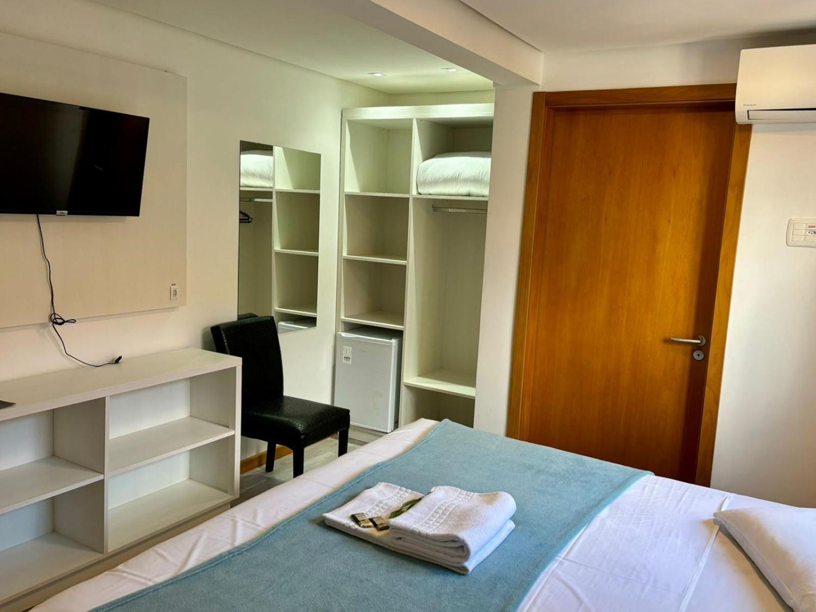 Hotel Golden Hills Канела Экстерьер фото