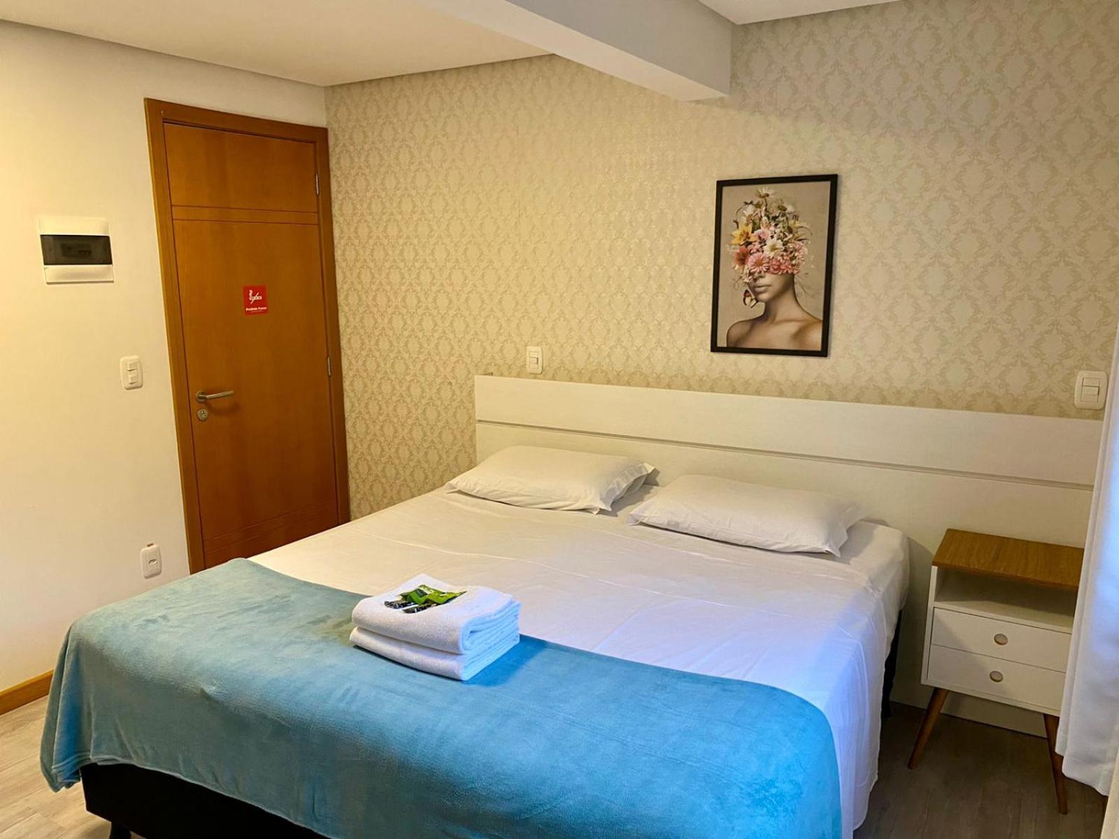 Hotel Golden Hills Канела Экстерьер фото