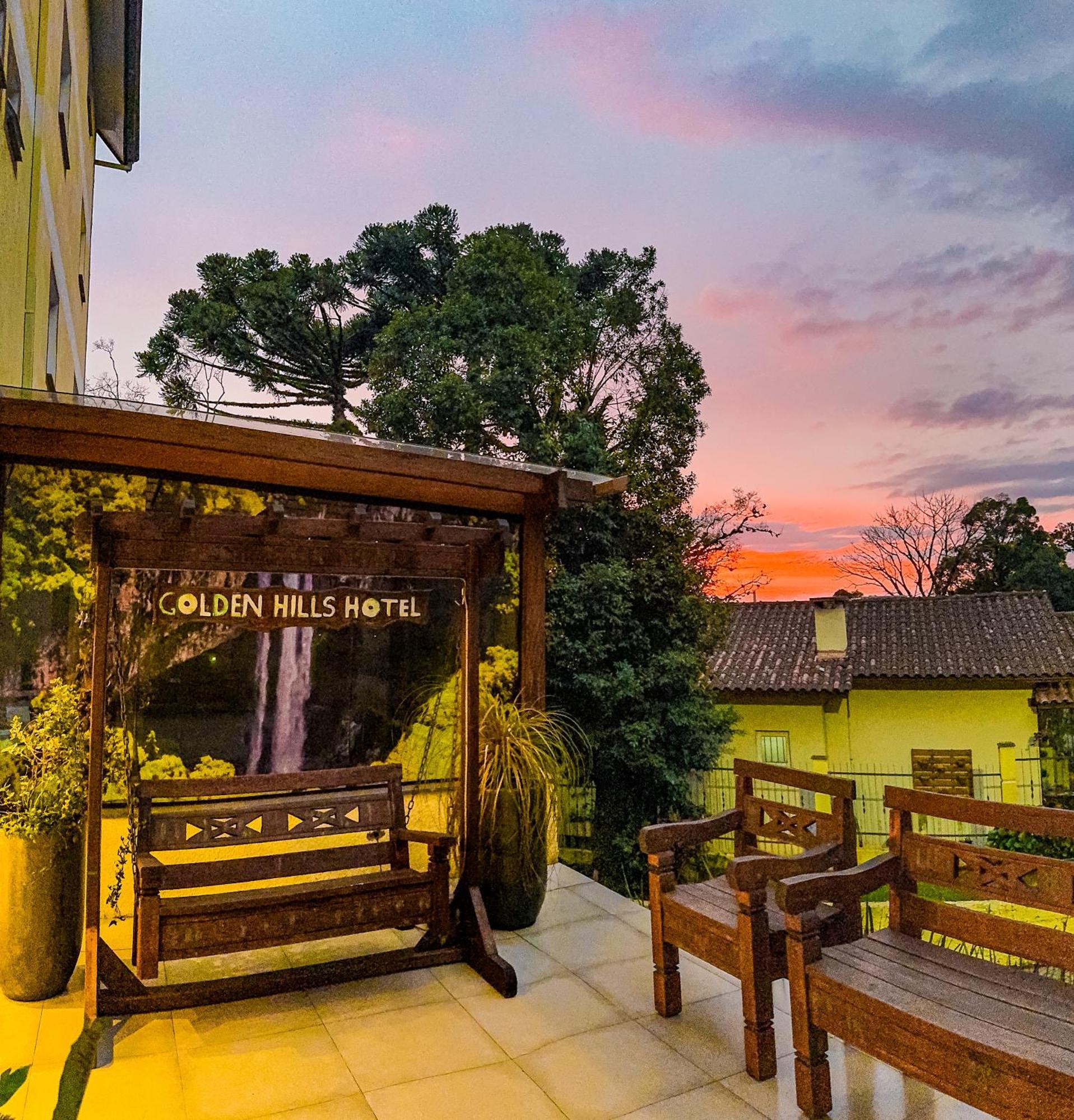 Hotel Golden Hills Канела Экстерьер фото