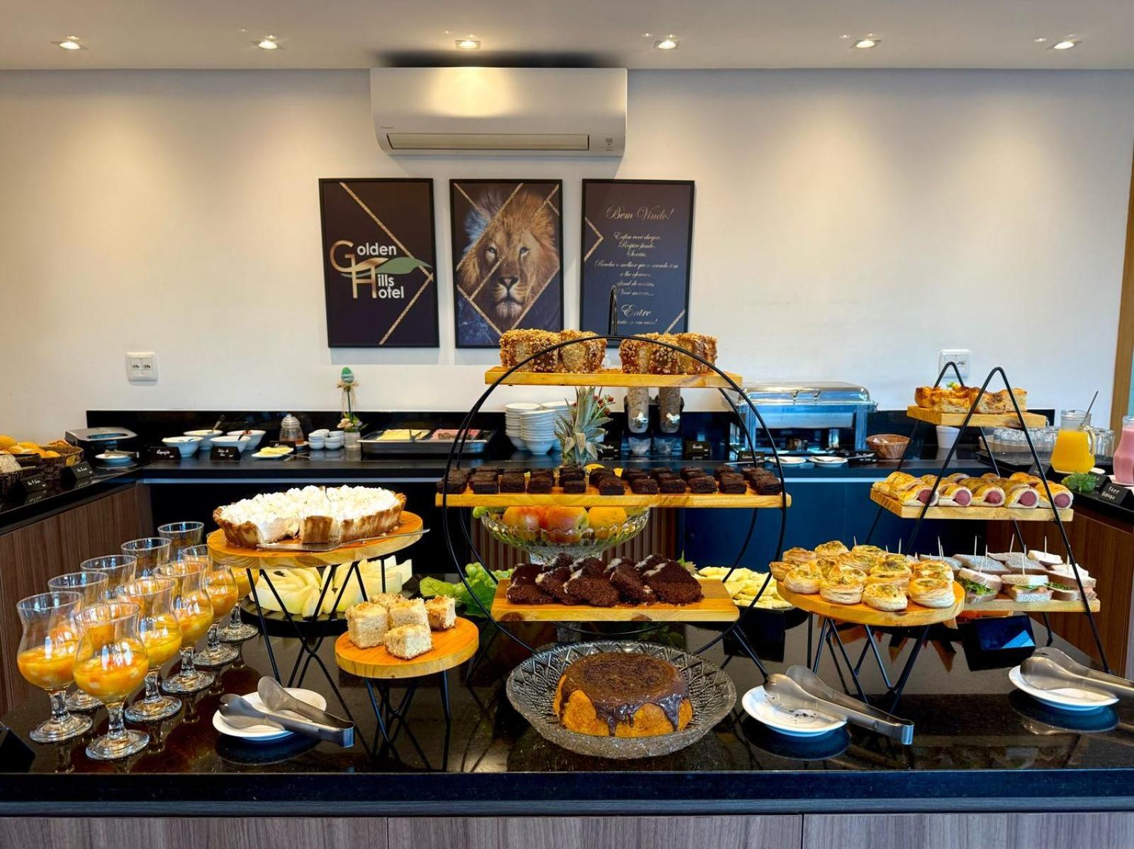 Hotel Golden Hills Канела Экстерьер фото