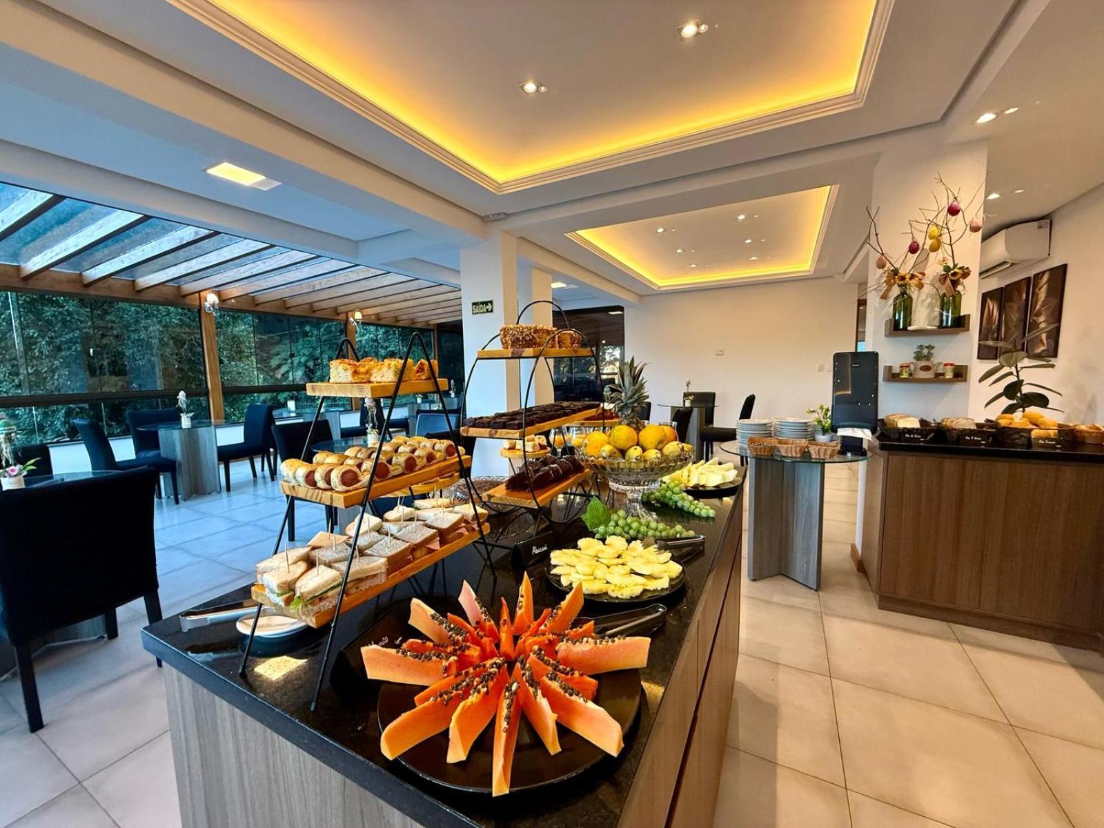 Hotel Golden Hills Канела Экстерьер фото