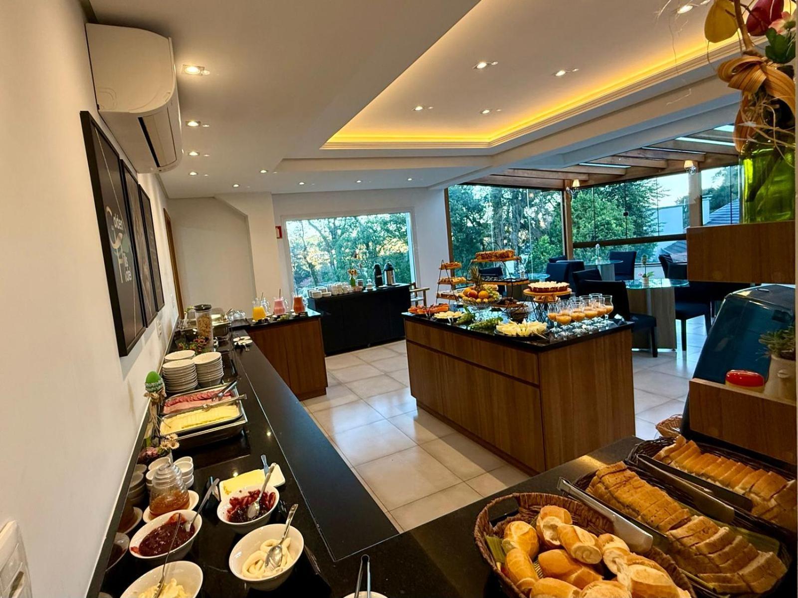 Hotel Golden Hills Канела Экстерьер фото